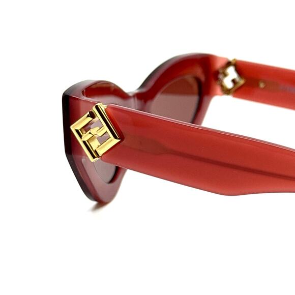 New, FENDI Sunglasses FE40146I 66Y Authentic - Picture 7 of 12